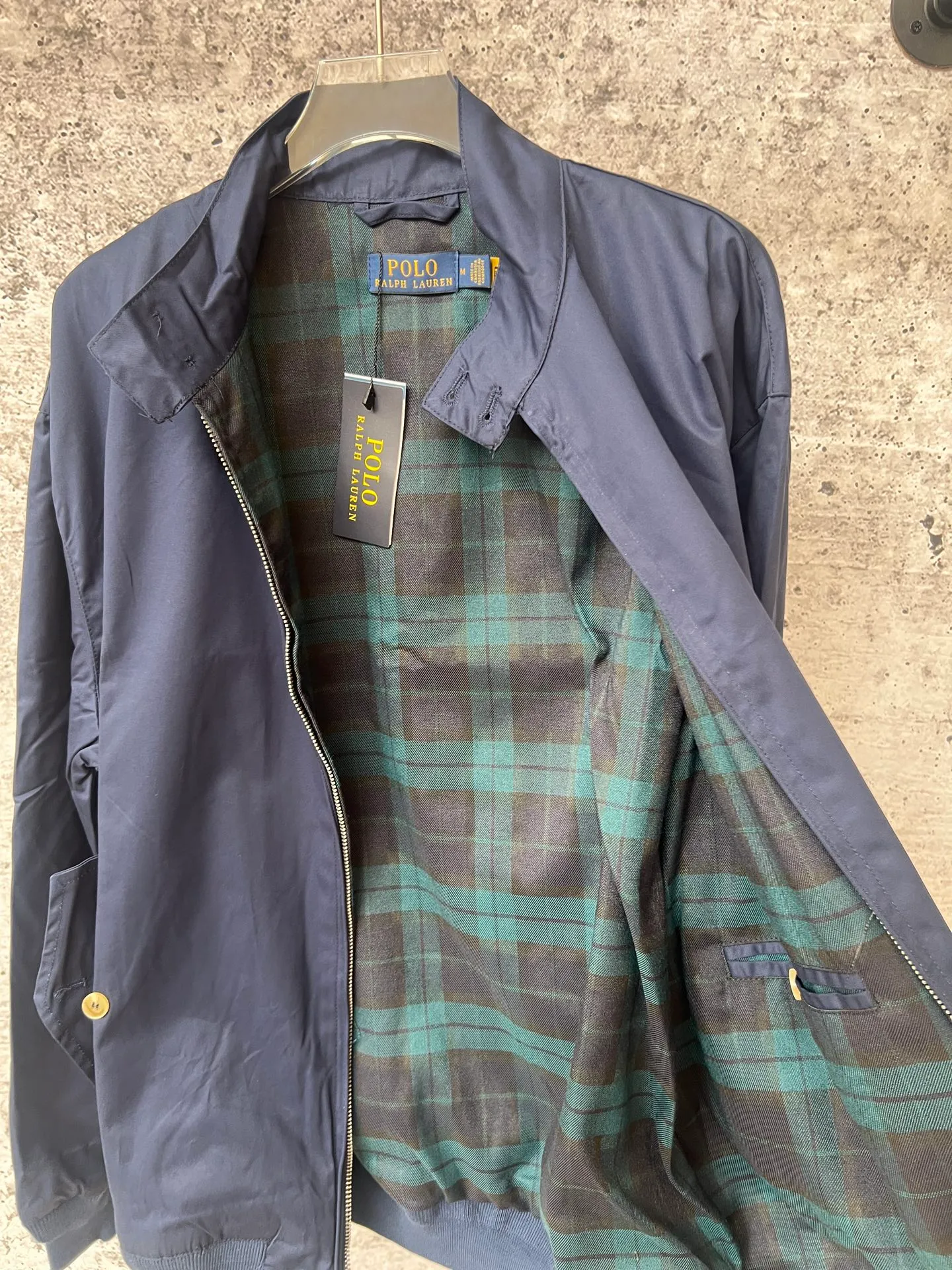 P390 Ralph Lauren Harrington jacket for men and women, lining with plaid fabric, classic fit, needless to say, 100% cotton woven fabric, perfectly restored workmanship details, imported pony embroidery on the chest, classic style that will never go out of style